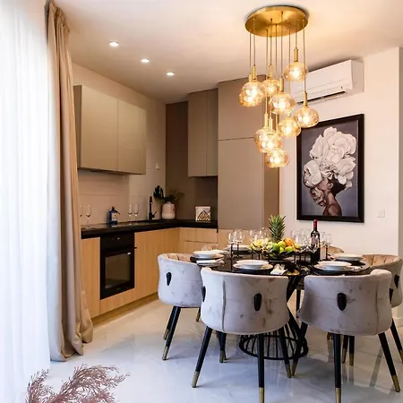 Apartamento Nina - With Pool Near The Sea *
